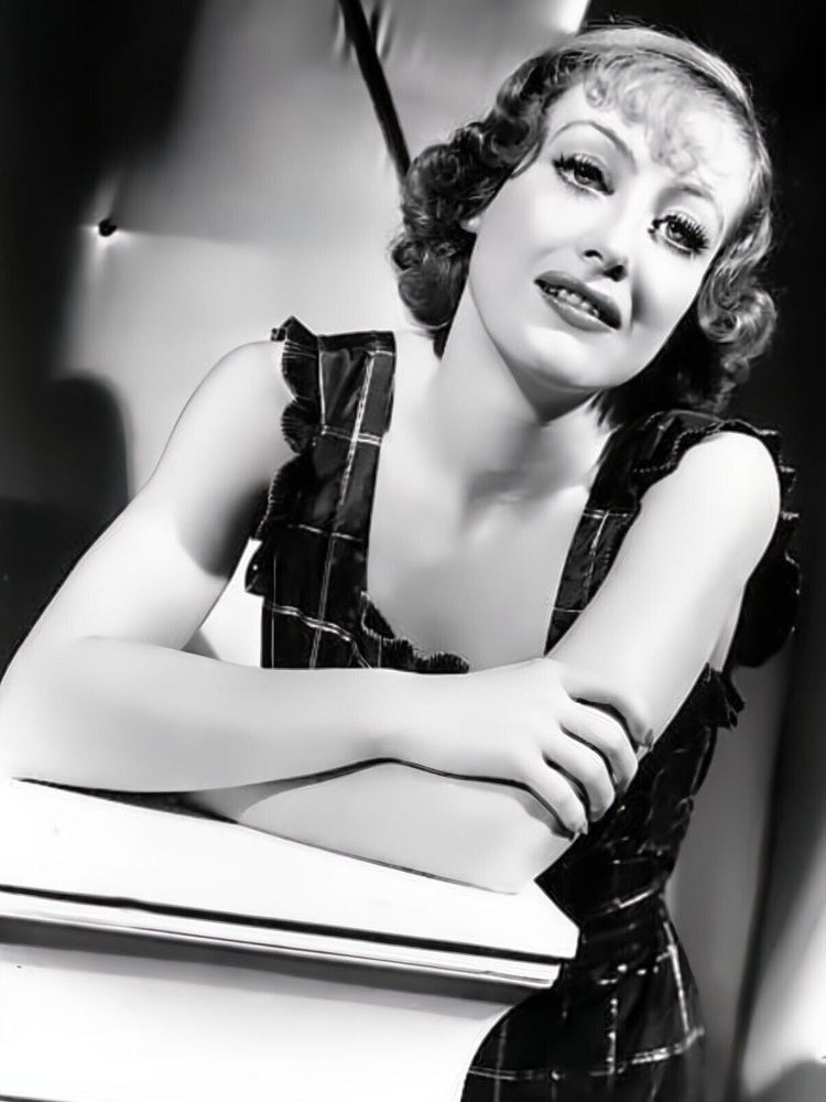 Joan Crawford 8.5 x 11 Black & White Photograph Art Print Photo Picture Collectibles:Photographic Images:Photographs Style Your Walls